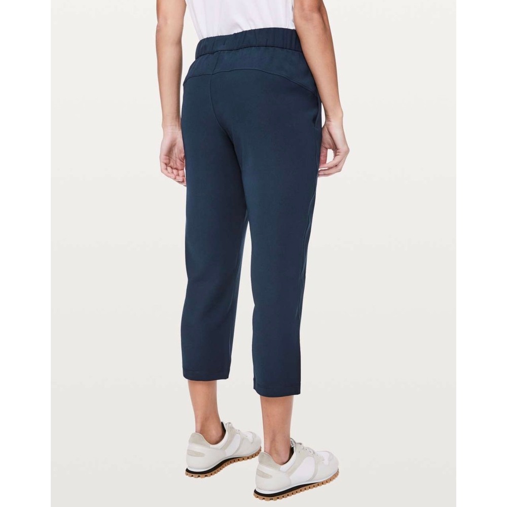 Lululemon On the Fly Crop True Navy Luxtreme Drawstring Pants Commuter Size 4 - Picture 3 of 14
